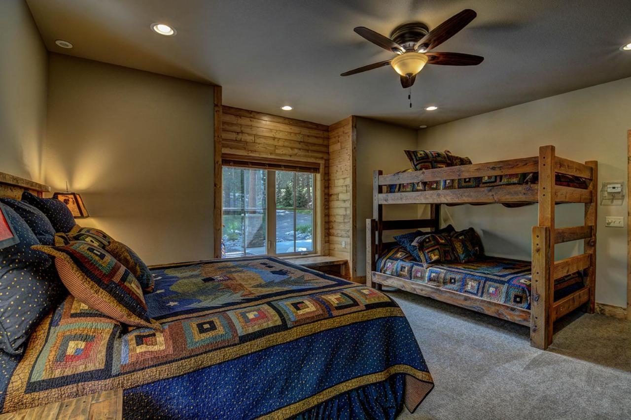 Whispering Pines Lodge: 9 Bedroom Игл-Ривер Экстерьер фото